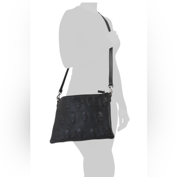 IO PELLE NWT Made In Italy Leather Skull Embossed Pouch Bag Crossbody Purse - Picture 9 of 12